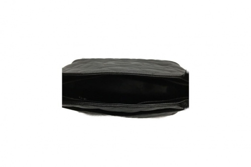 トートバッグのキャビアスキン