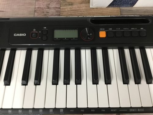CASIOのデジタルキーボード