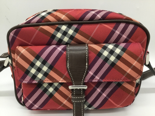 バーバリーのBURBERRY