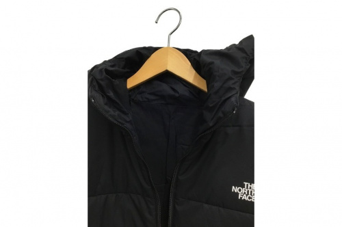 ノースフェイスのリバーシブルエニータイムインサレーテッドフーディ