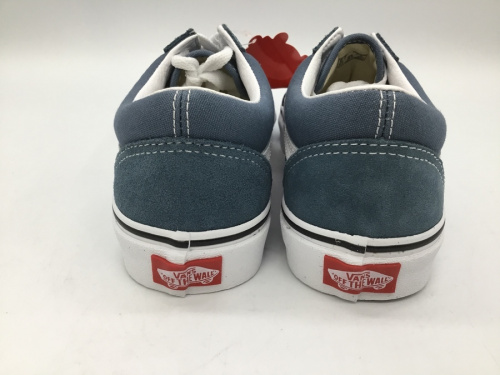 スケボーのOLD SKOOL