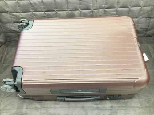 リモワのバッグ