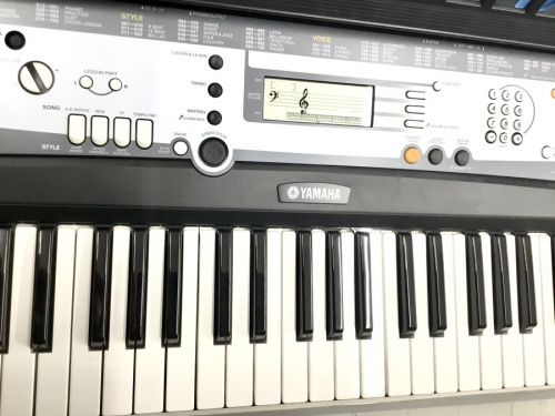 鍵盤楽器のキーボード