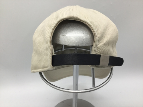 NN8903Nのキャップ