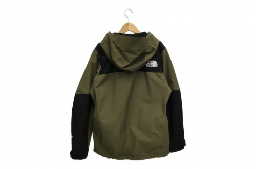 ノースフェイスのマウンテンパーカー
