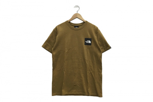 ノースフェイスのSQUARE LOGO TEE