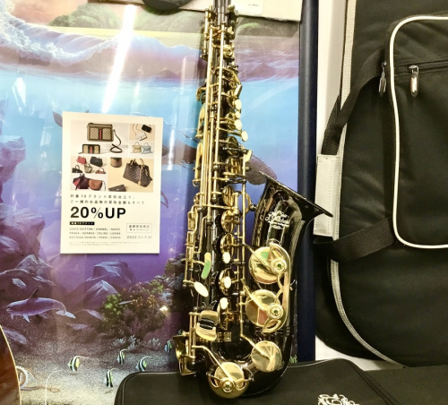 サックスのJ．Michael