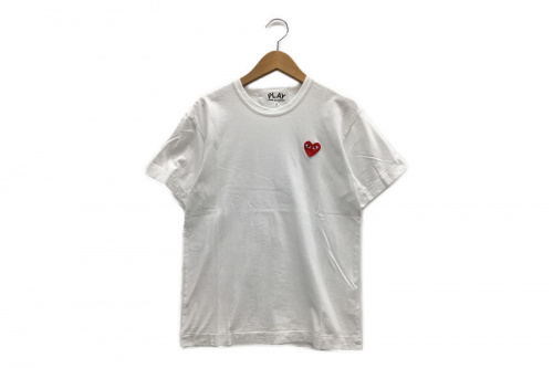 プレイ コムデギャルソンのTシャツ