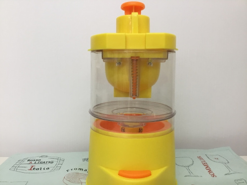 メレンゲしろたまメーカーの日清食品
