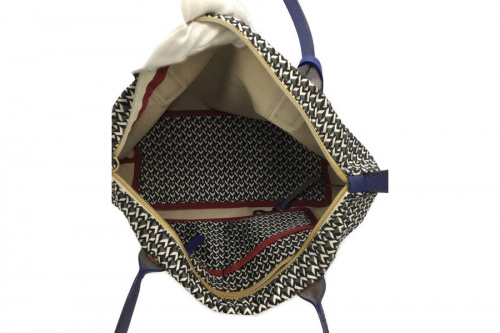 トートバッグのハンドバッグ