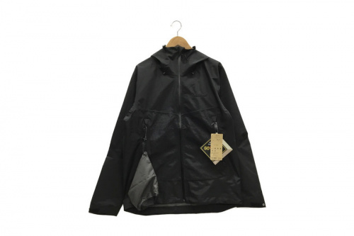 マーモットのCloudbreaker Jacket