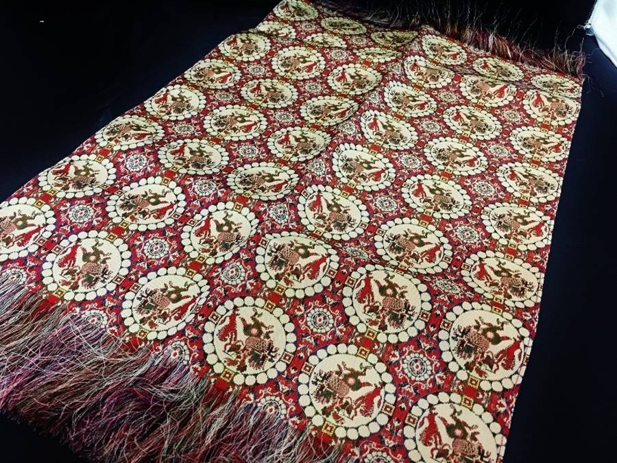 新品保管品　龍村美術織物　獅子狩文錦 テーブルセンター　60x150 新品保管品 龍村美術織物 獅子狩文錦 テーブルセンター 60x150 文様