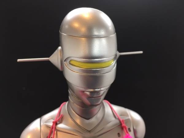 空山基デザインのセクシーロボットスタチューが入荷！！【町田店