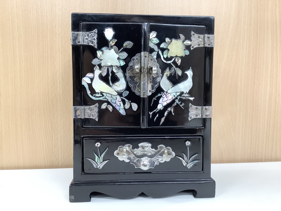 高級銘木　螺鈿細工　小物箪笥 螺鈿細工小箪笥が入荷しました！【町田店】｜2021年10月01日