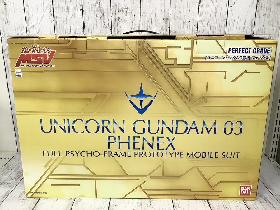 BANDAI 1/60 PG RX-0 ユニコーンガンダム3号機 フェネクス が