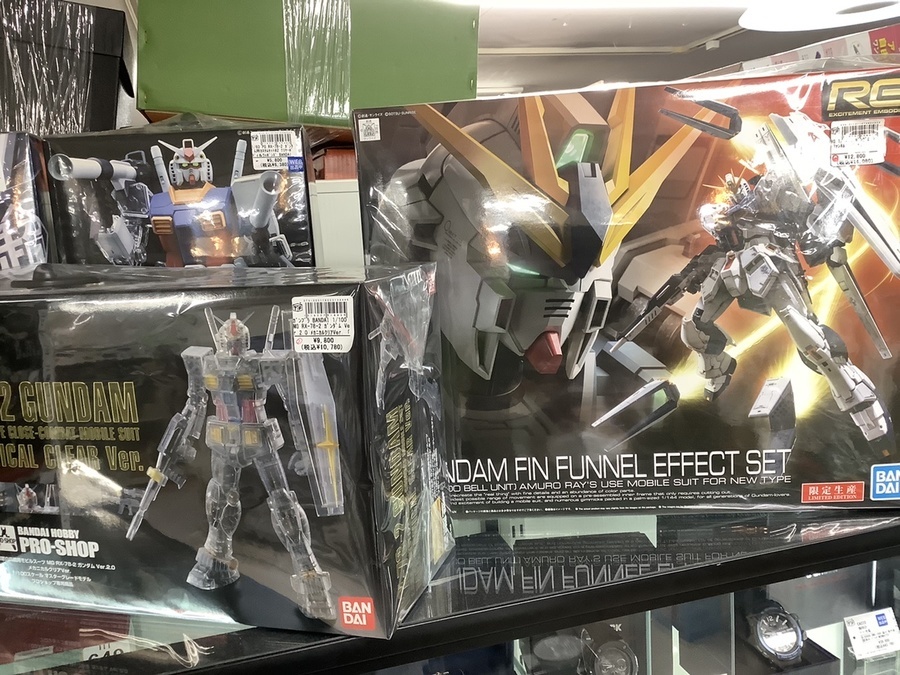 BANDAI 1/60 PG RX-0 ユニコーンガンダムルミナスクリア が入荷