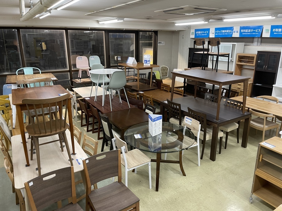 unico DINN ダイニングテーブル unico DINN ダイニングテーブル - メルカリ