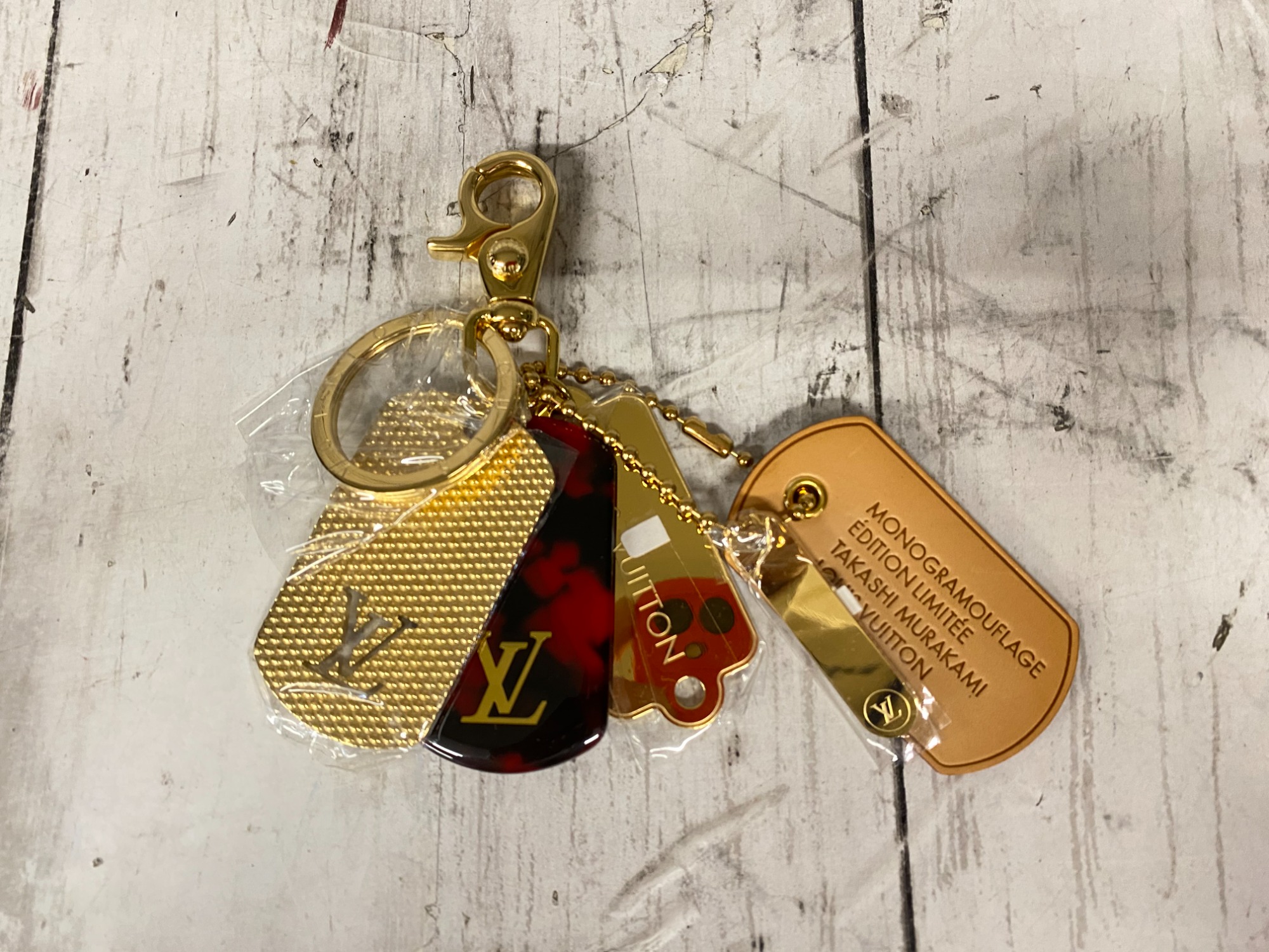 LOUIS VUITTON(ルイヴィトン)ビジューサック・モノクラモ フラージュ