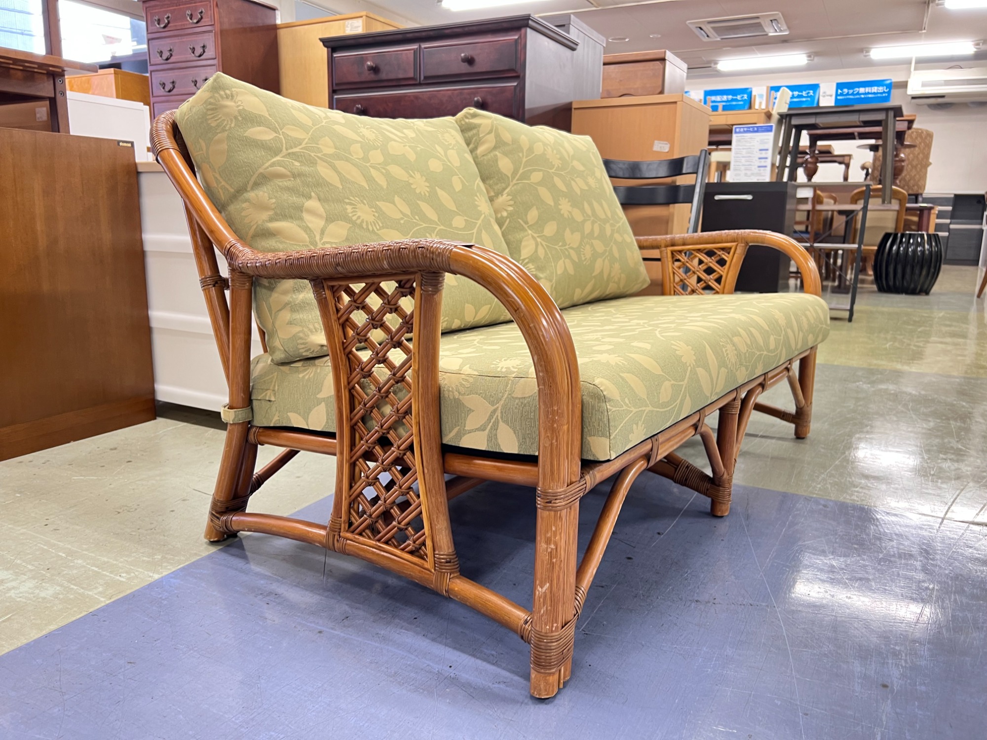 町田店家具紹介 ～KAZAMA（カザマ）- ラタンソファ～｜2023年04月22日