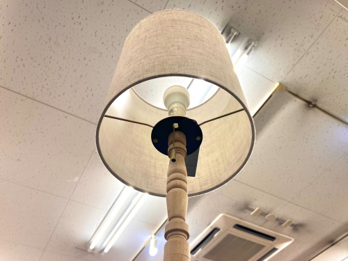 APROZ（アプロス） - フロアスタンド GRASP（グラスプ）が買取入荷致しました！【トレファク町田店】 町田店家具紹介 ～APROZ（アプロス） - フロアスタンド GRASP