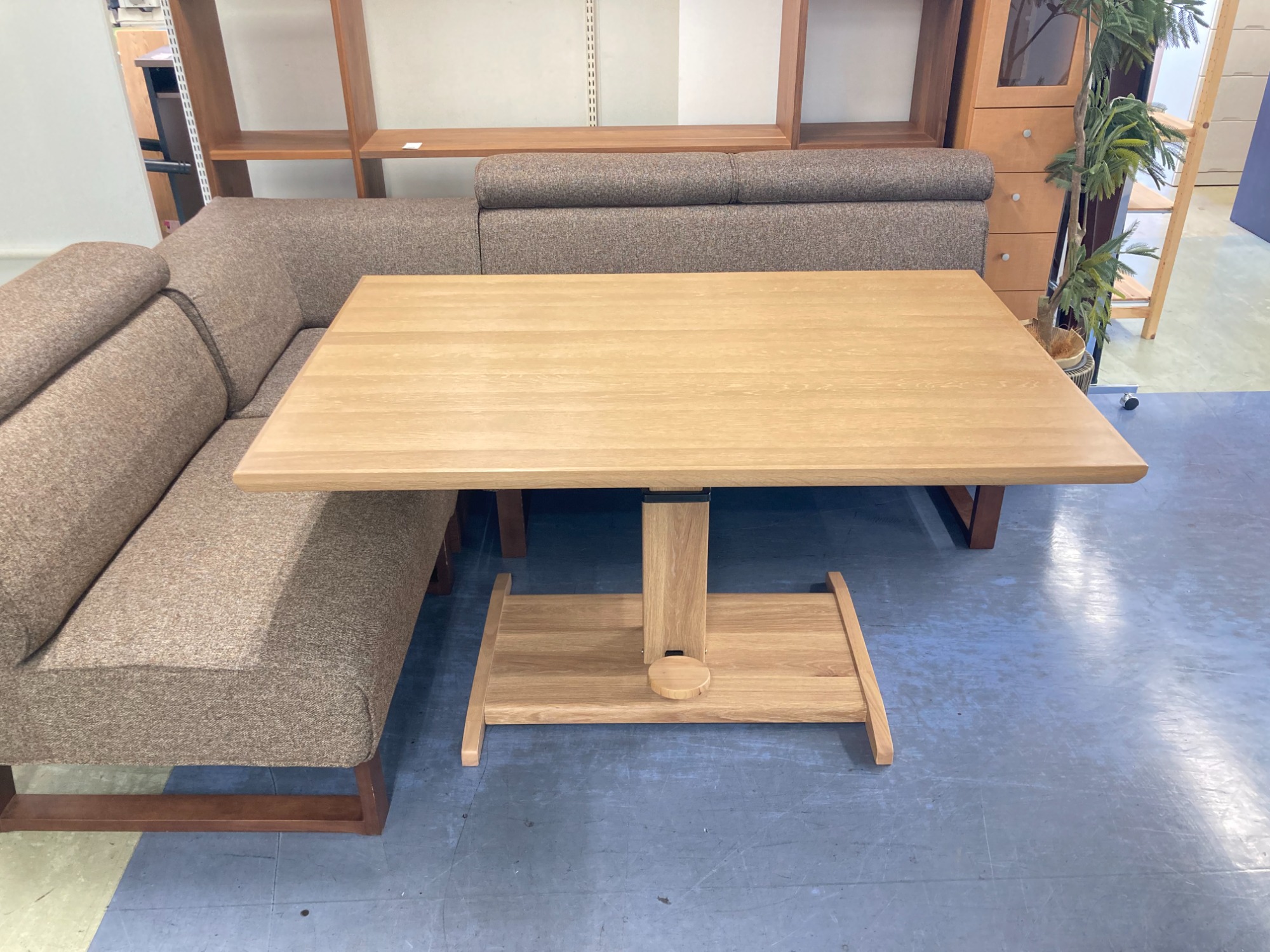 シギヤマ家具 ソファダイニング4点セットが買取入荷しました！！｜2024