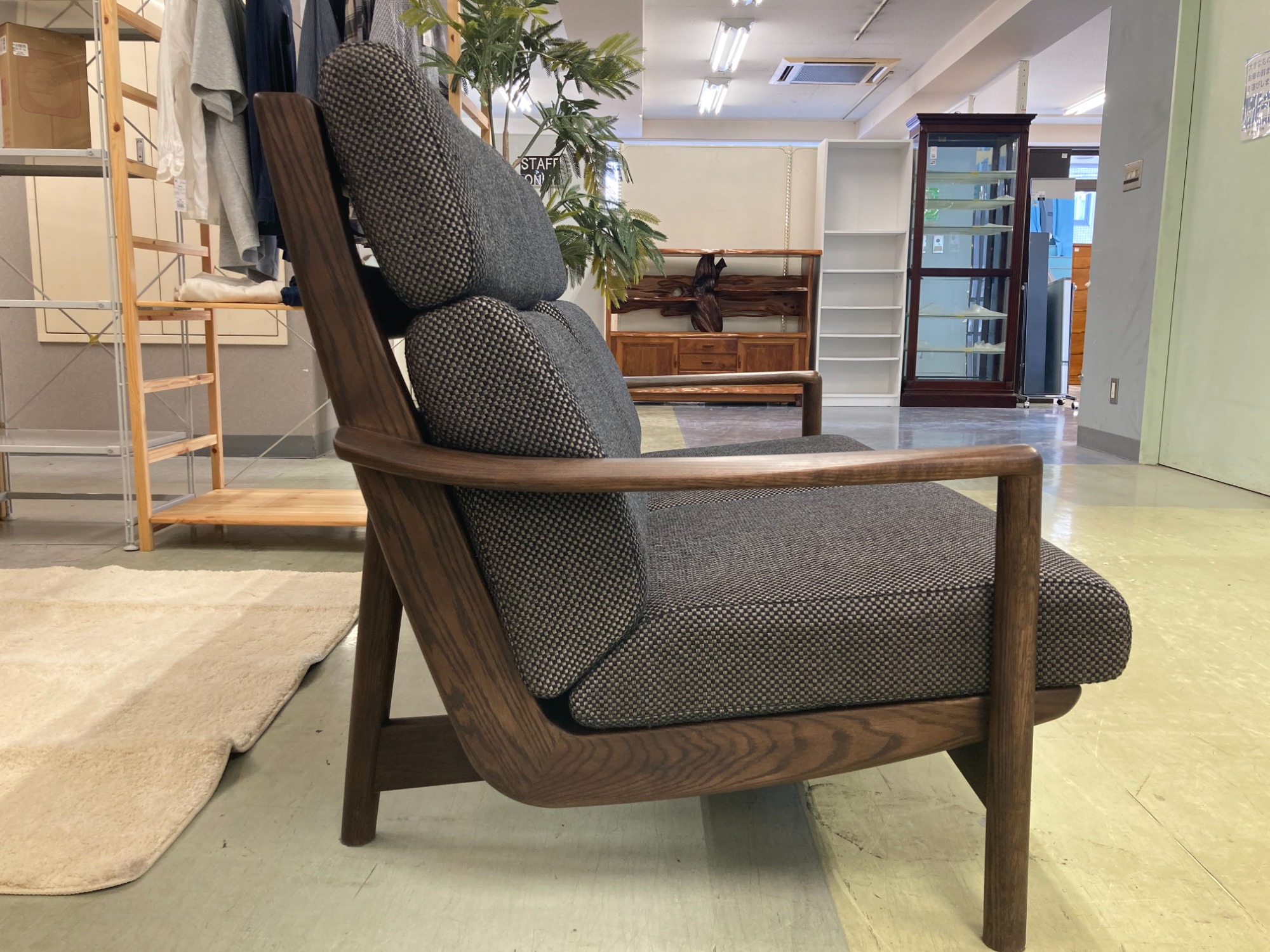 浜本工芸 2人掛けソファー L-8200が買取入荷しました！！｜2024年02月