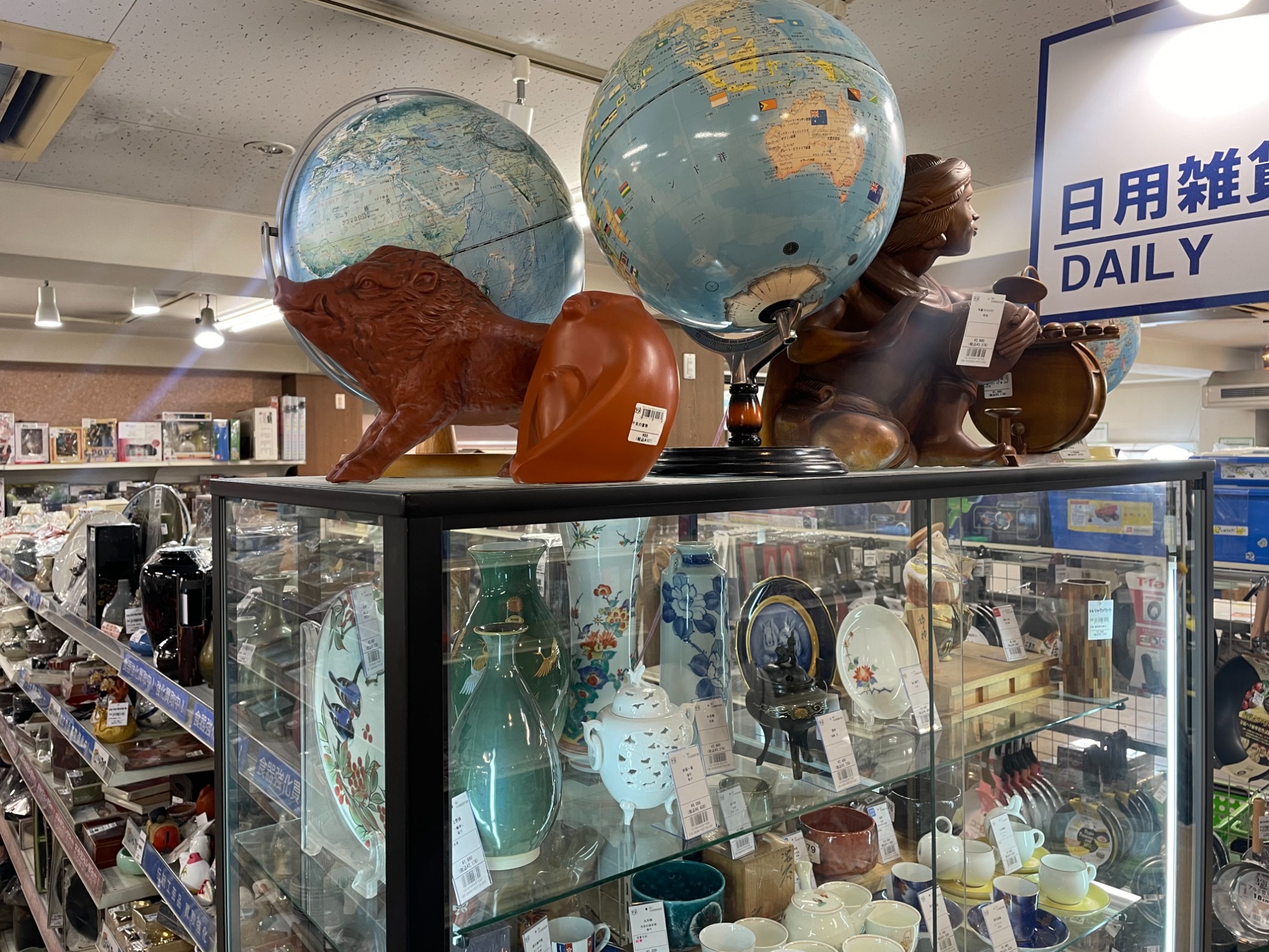 アンティーク調地球儀が買取入荷しました！！｜2024年08月07日