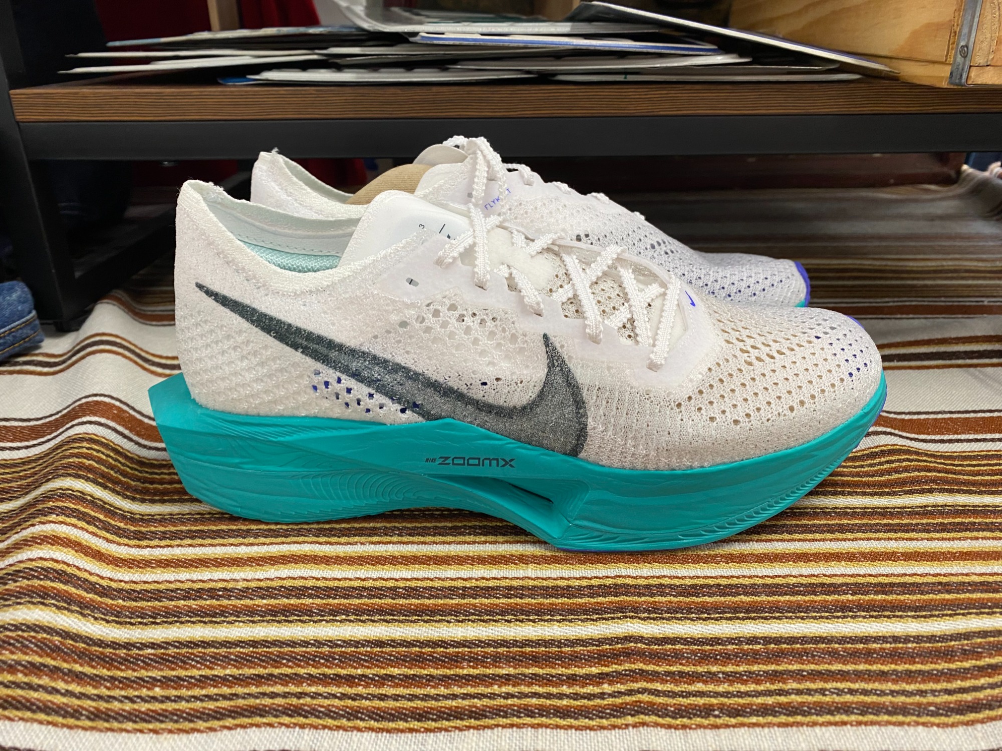 NIKE(ナイキ)のズームエックスシリーズのランニングシューズを買取入荷