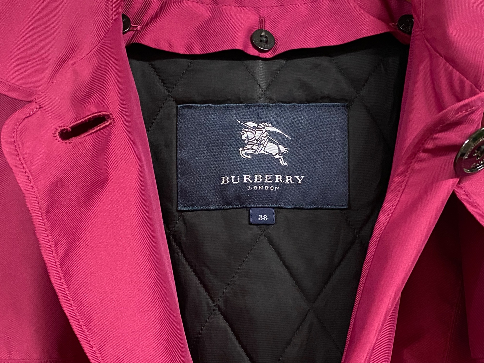 特価ブランド BURBERRY BLUE LABELとBURBERRY LONDONのトレンチコート2着のご ジャケット・アウター