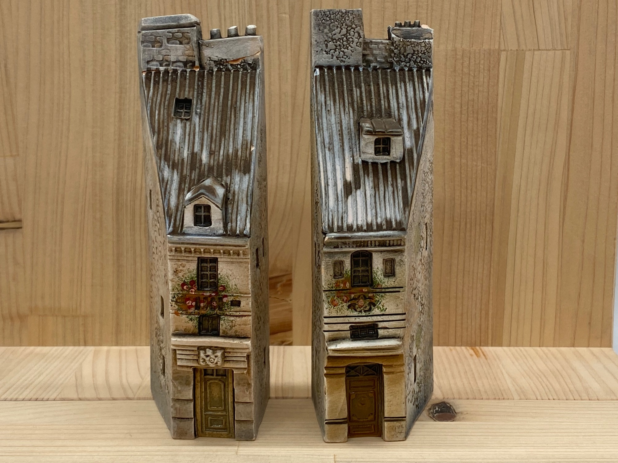 GAULT HOUSE(ゴーハウス)のミニチュアハウスを2点買取入荷しま