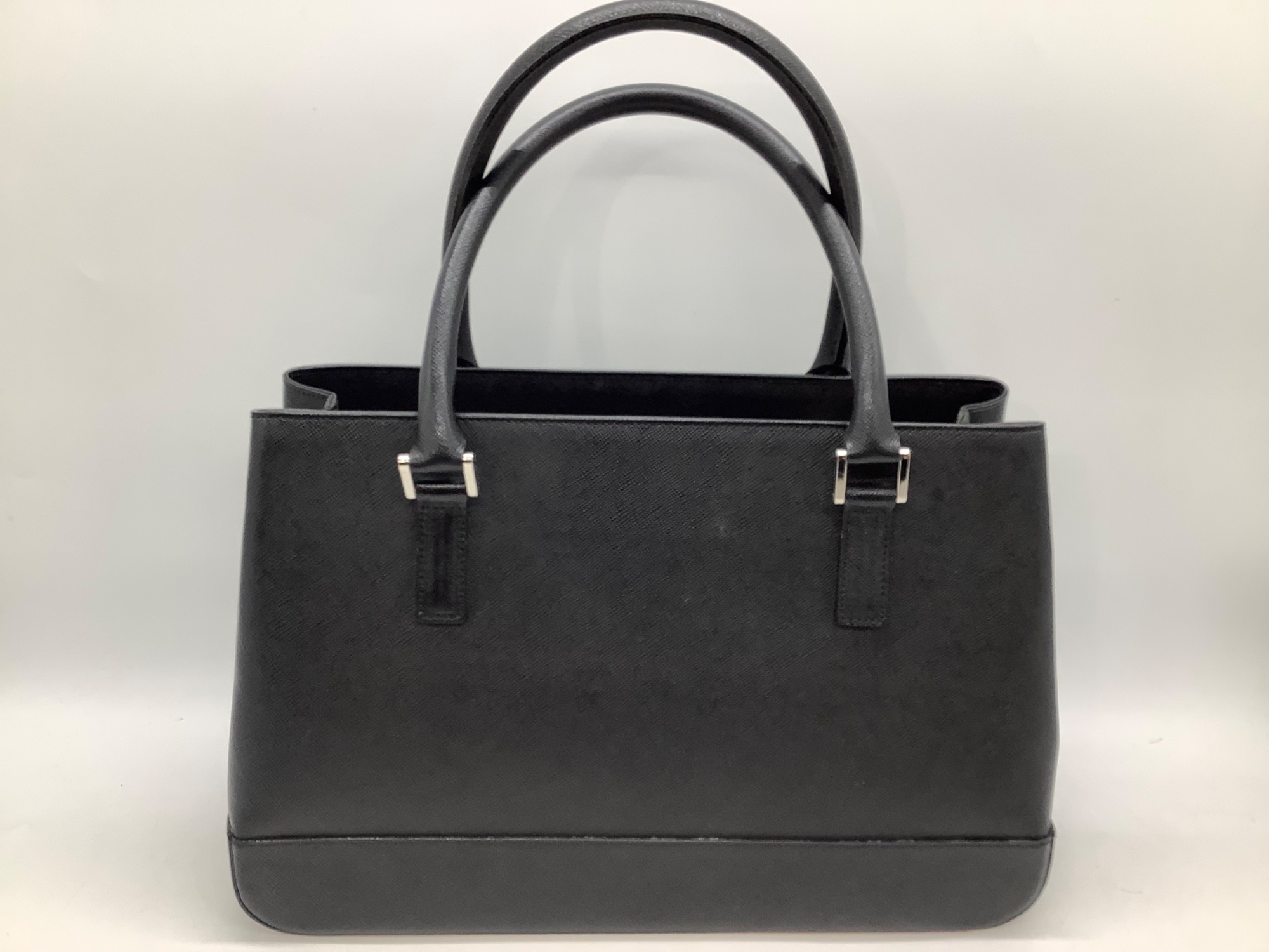 ■激レア■BURBERRY ハンドバッグ　レザー　ブラック　スクエア　現行 □激レア□BURBERRY ハンドバッグ レザー ブラック スクエア 現行