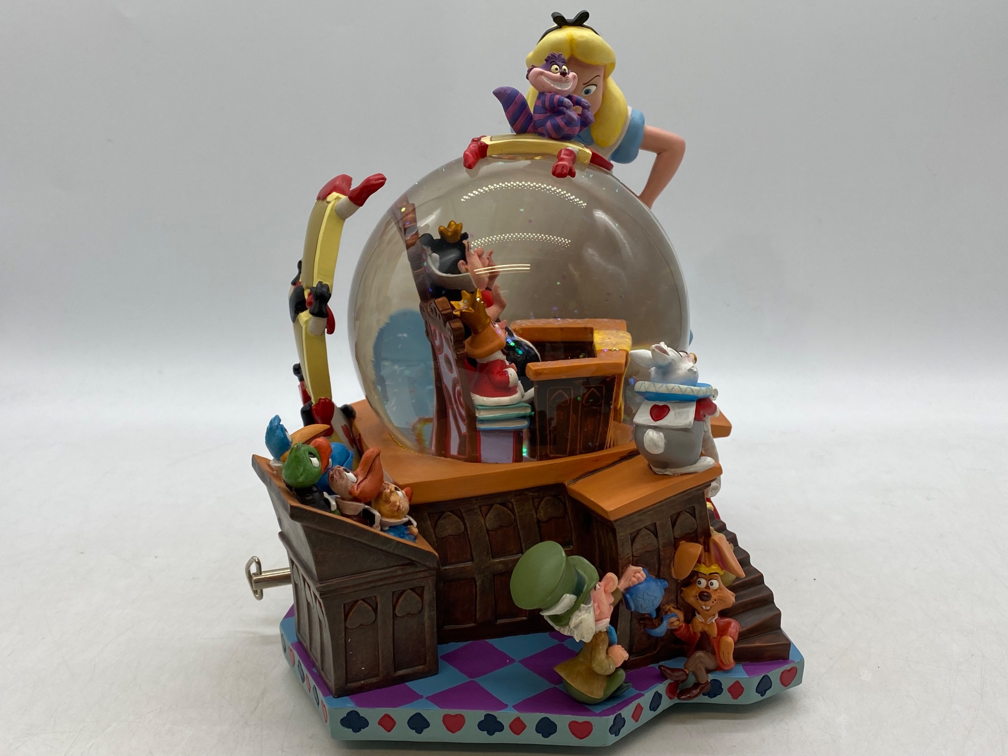不思議の国のアリス『オルゴール付スノードーム』を買取入荷いたしまし