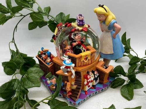 不思議の国のアリス『オルゴール付スノードーム』を買取入荷いたしまし