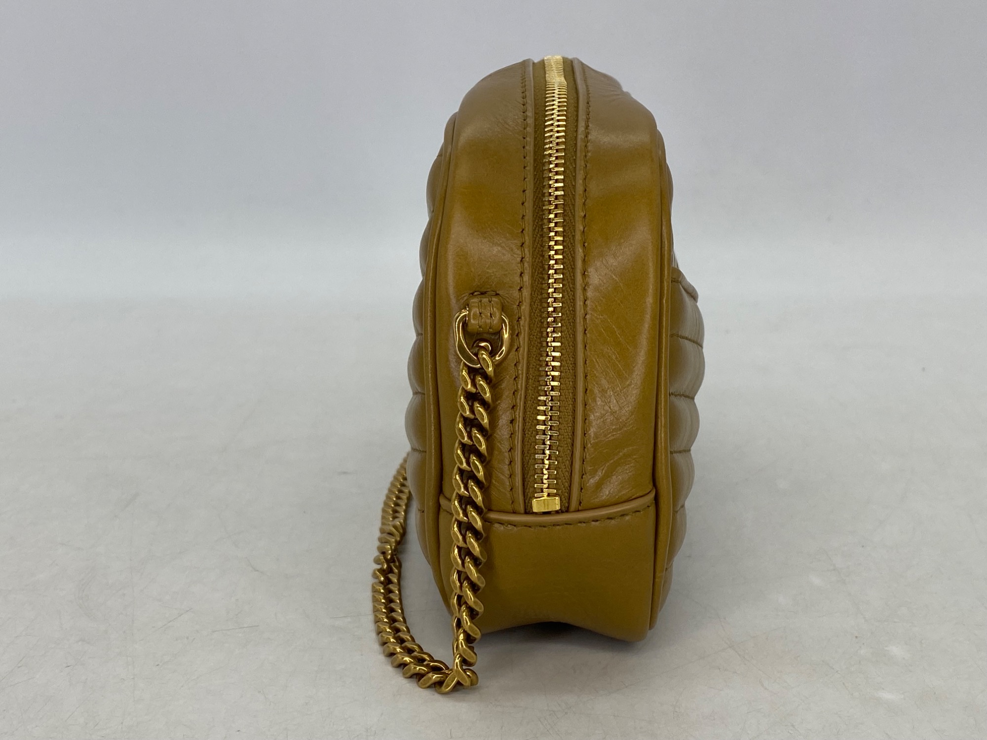 ブランド買取強化中！】 Saint Laurent Parisのチェーンショルダー