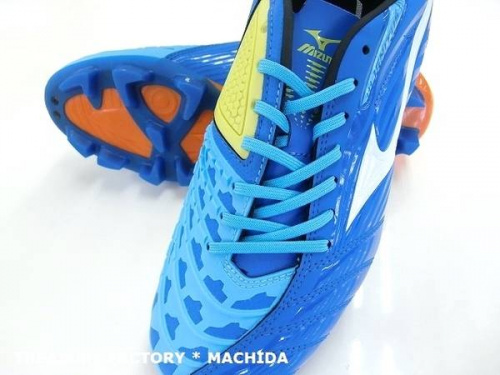 スポーツシューズのMIZUNO