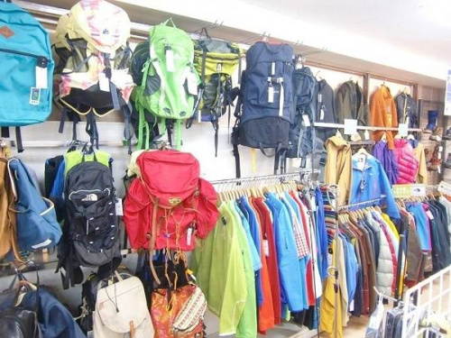 コロンビアのスニーカー