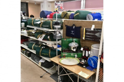 キャンプ用品のアウトドアウェア