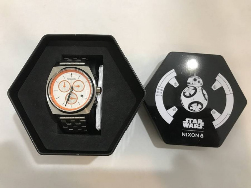 腕時計のニクソン（NIXON）