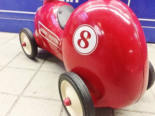 RADIO FLYER
