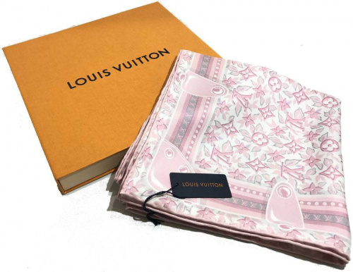 ブランド・ラグジュアリーのスカーフ