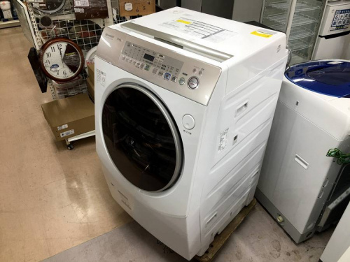 生活家電のドラム式洗濯機