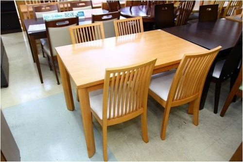 家具のダイニングセット
