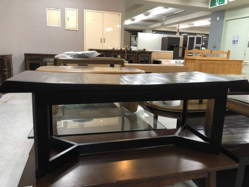 ベンチのQUIET HOURS