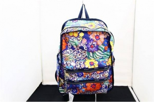 レディースファッションのバッグ