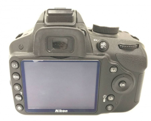 D3200