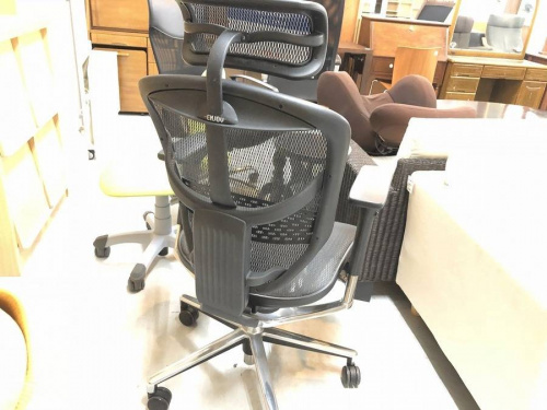 ハイタイプチェアのErgohuman