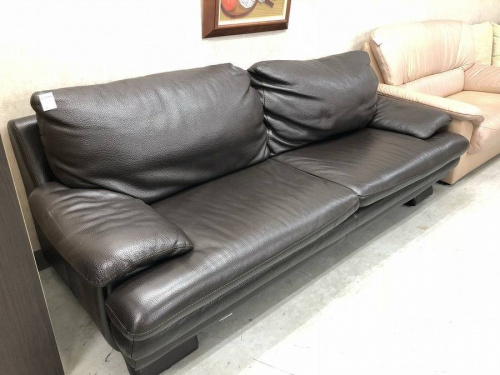 家具のソファ
