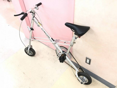 スポーツ用品の自転車
