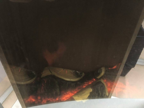 ヒーターの暖炉型ファンヒーター