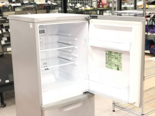 冷蔵庫の2ドア冷蔵庫